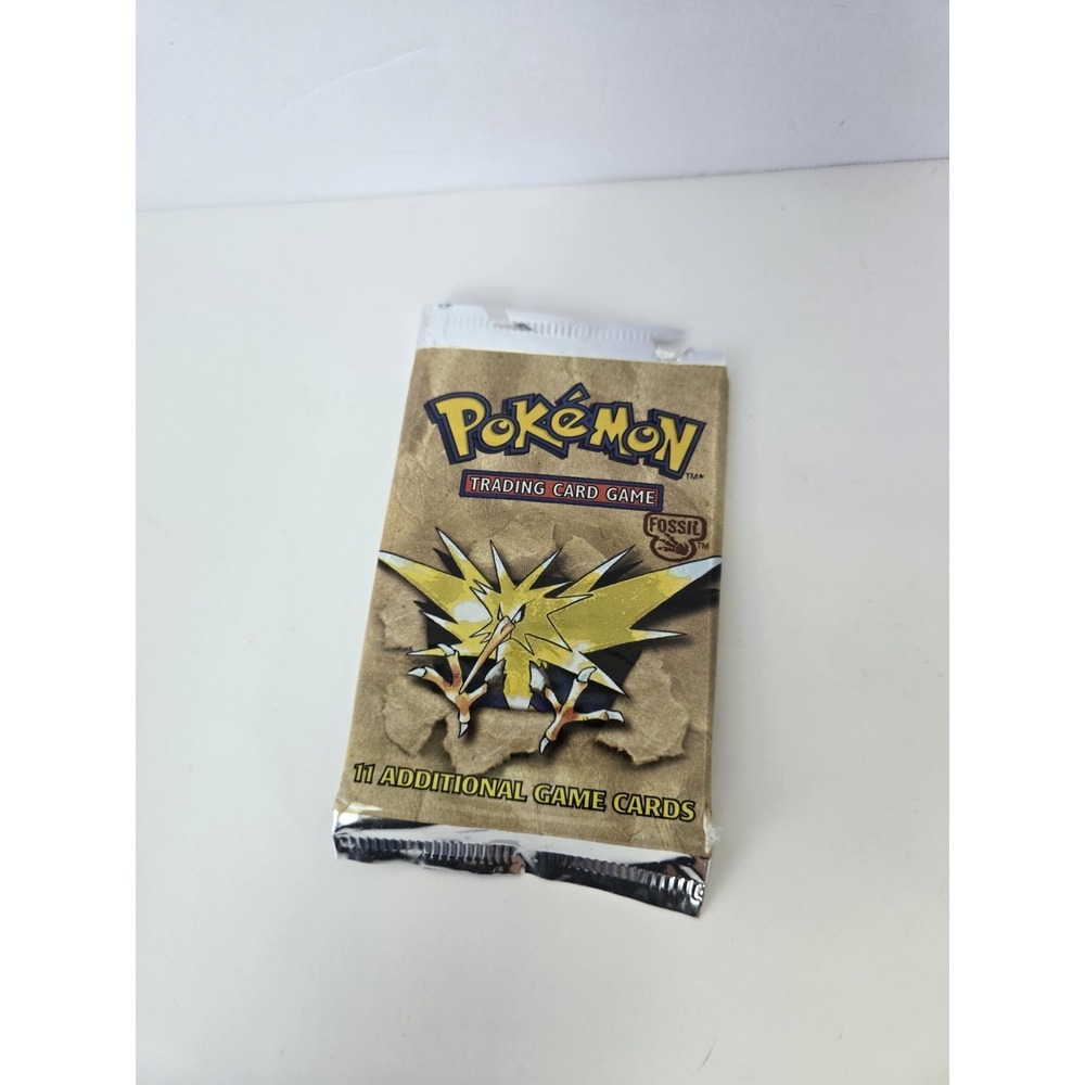 Pokemon card Fossil booster‎ pack Zapdos 1999 opened